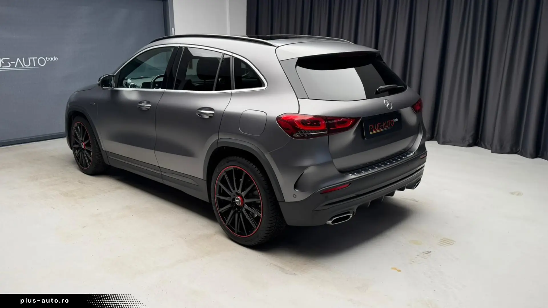 Mercedes Benz GLA 250 4Matic First Edition Pano R20 Burm