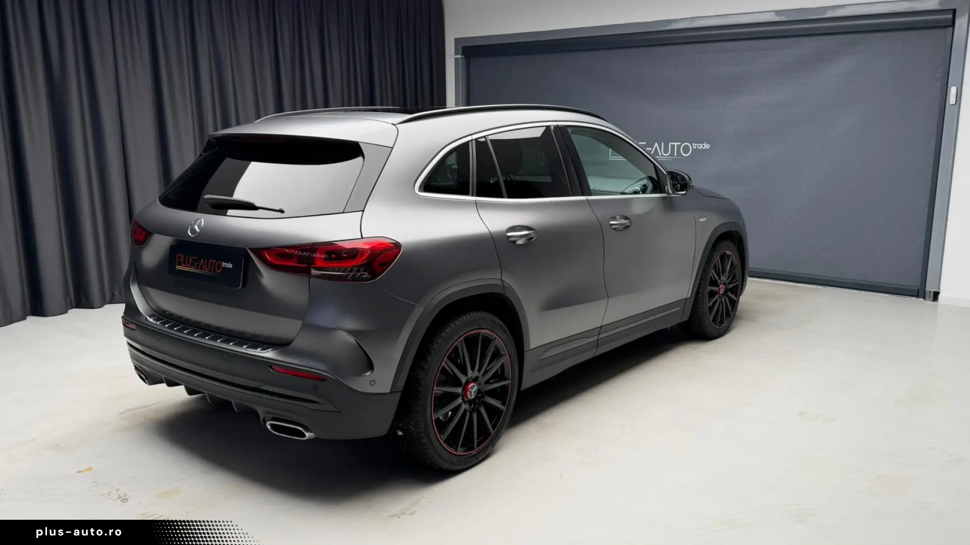 Mercedes Benz GLA 250 4Matic First Edition Pano R20 Burm