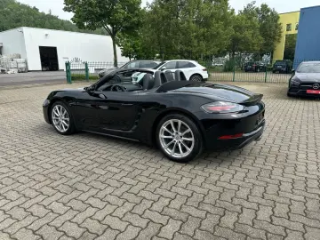 PORSCHE Boxster 718 2.HAND Nav KAM CarPlay PDLS Leder