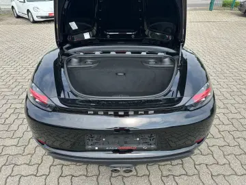 PORSCHE Boxster 718 2.HAND Nav KAM CarPlay PDLS Leder