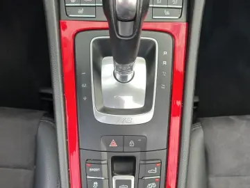 PORSCHE 718 Boxster Approved Sport Garantie Finanzierung