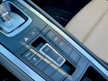 PORSCHE Boxster S 718 APPROVED04.2027 SPORTABGAS 20ZOLL