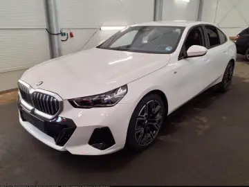 BMW 520d xDr M Sport StHz AHK LivePro Stop Go 360