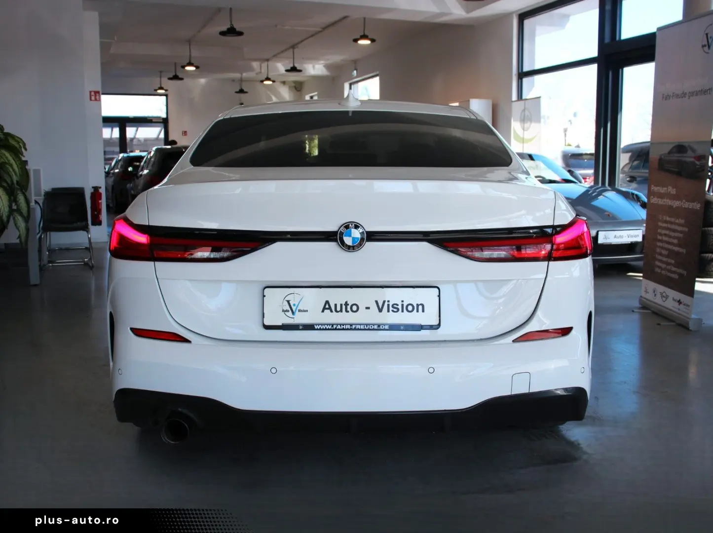 BMW 218i M Sport (F44)  Shadow Line LED Navi