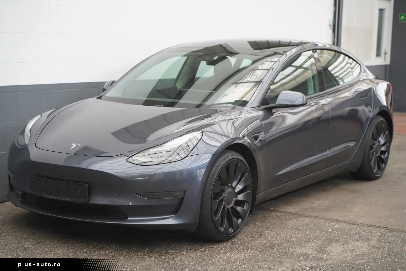 TESLA Model 3 Performance  Mwst. ausweisbar HU neu