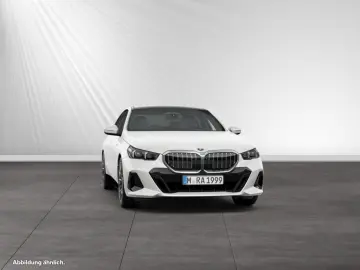BMW 520d xDrive M Sport AHK Pano 20 LMR Autobahnass.
