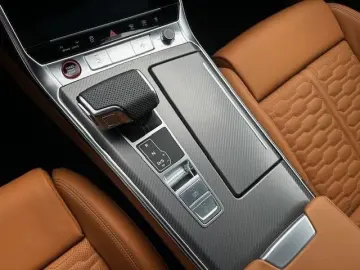 AUDI RS6 Performance Black-Cognac Full-Full AHK STDHZ