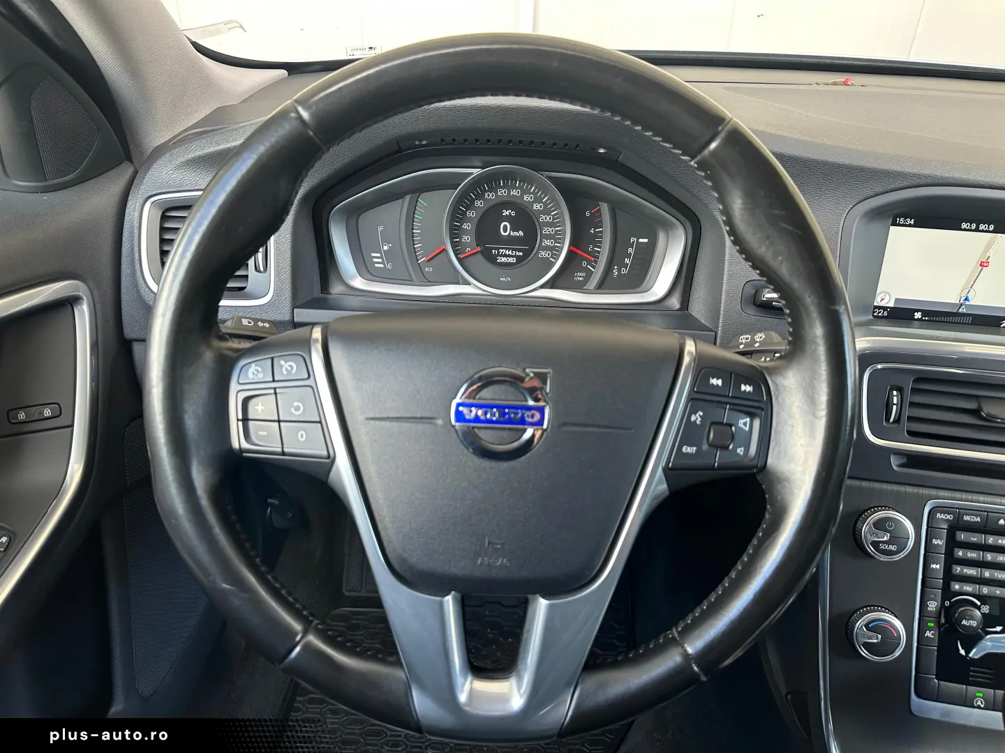 Volvo V60 2.0 Diesel 150 CP 2016