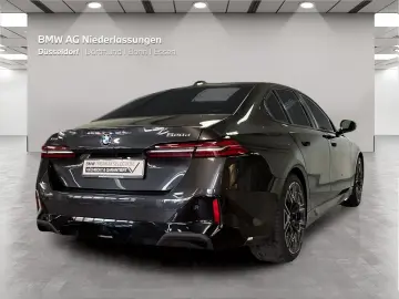 BMW 520d xDrive Limousine M Sport Standheizung LED