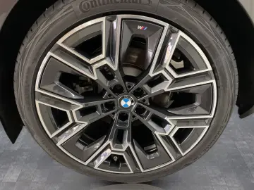 BMW 520d xDrive Limousine M Sport Standheizung LED