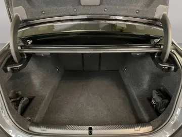 BMW 520d xDrive Limousine M Sport Standheizung LED