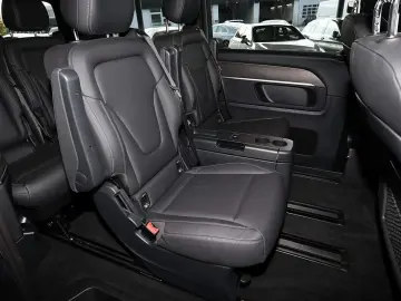 MERCEDES-BENZ V 300 d AV Komp. 3 2t 7Sitzer AMG AHK …