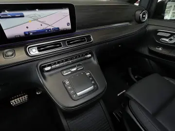 MERCEDES-BENZ V 300 d AV Komp. 3 2t 7Sitzer AMG AHK …