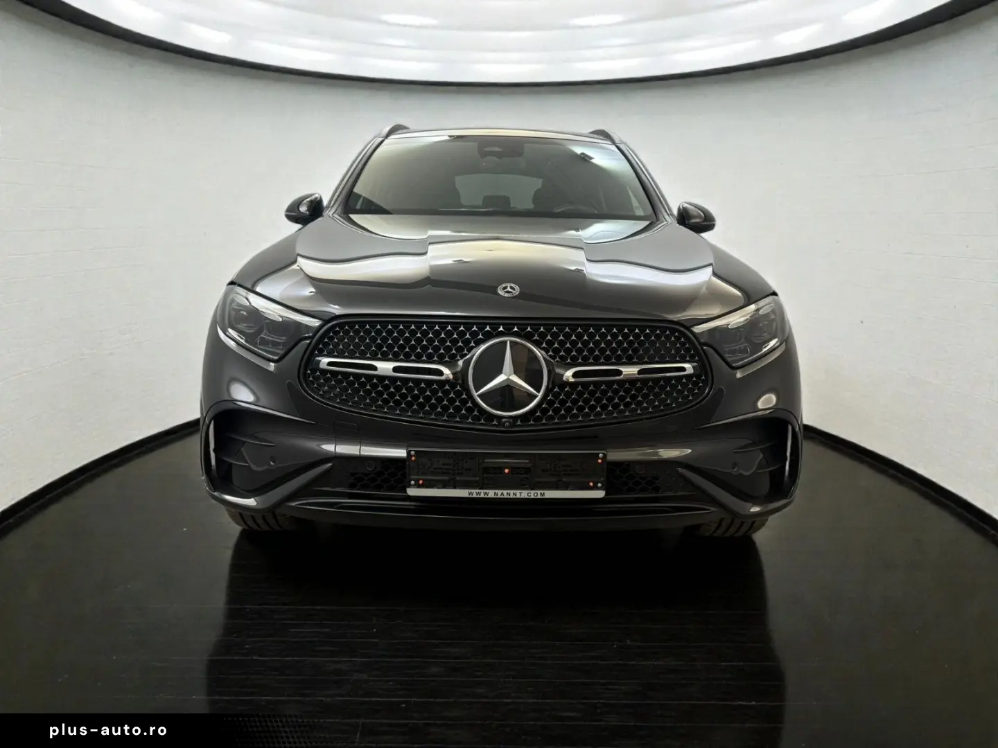 MERCEDES-BENZ GLC 300 de 4M AMG-LINE  PANO ACC AHK LED MBUX