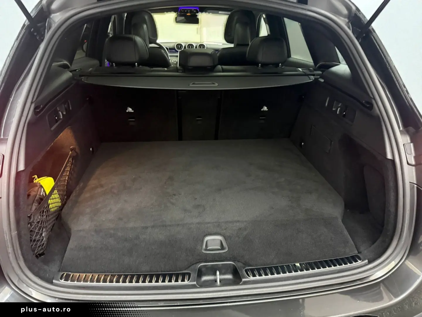 MERCEDES-BENZ GLC 300 de 4M AMG-LINE  PANO ACC AHK LED MBUX