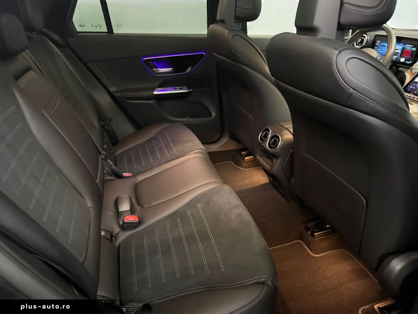 MERCEDES-BENZ GLC 300 de 4M AMG-LINE  PANO ACC AHK LED MBUX