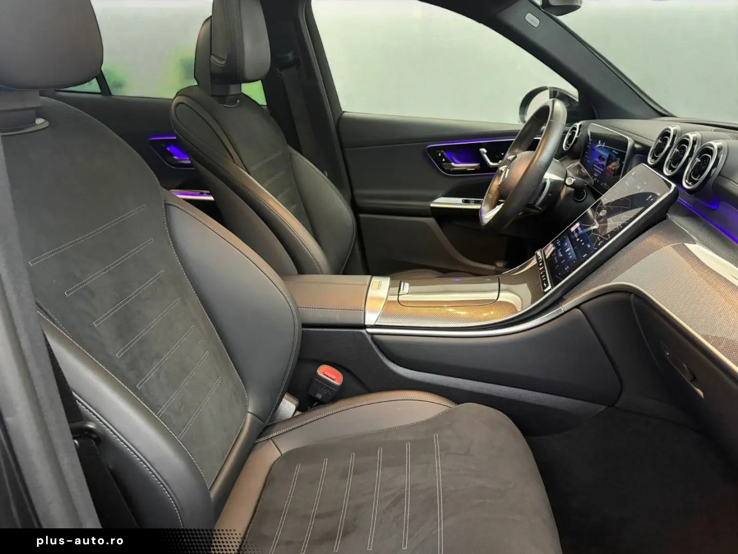 MERCEDES-BENZ GLC 300 de 4M AMG-LINE  PANO ACC AHK LED MBUX