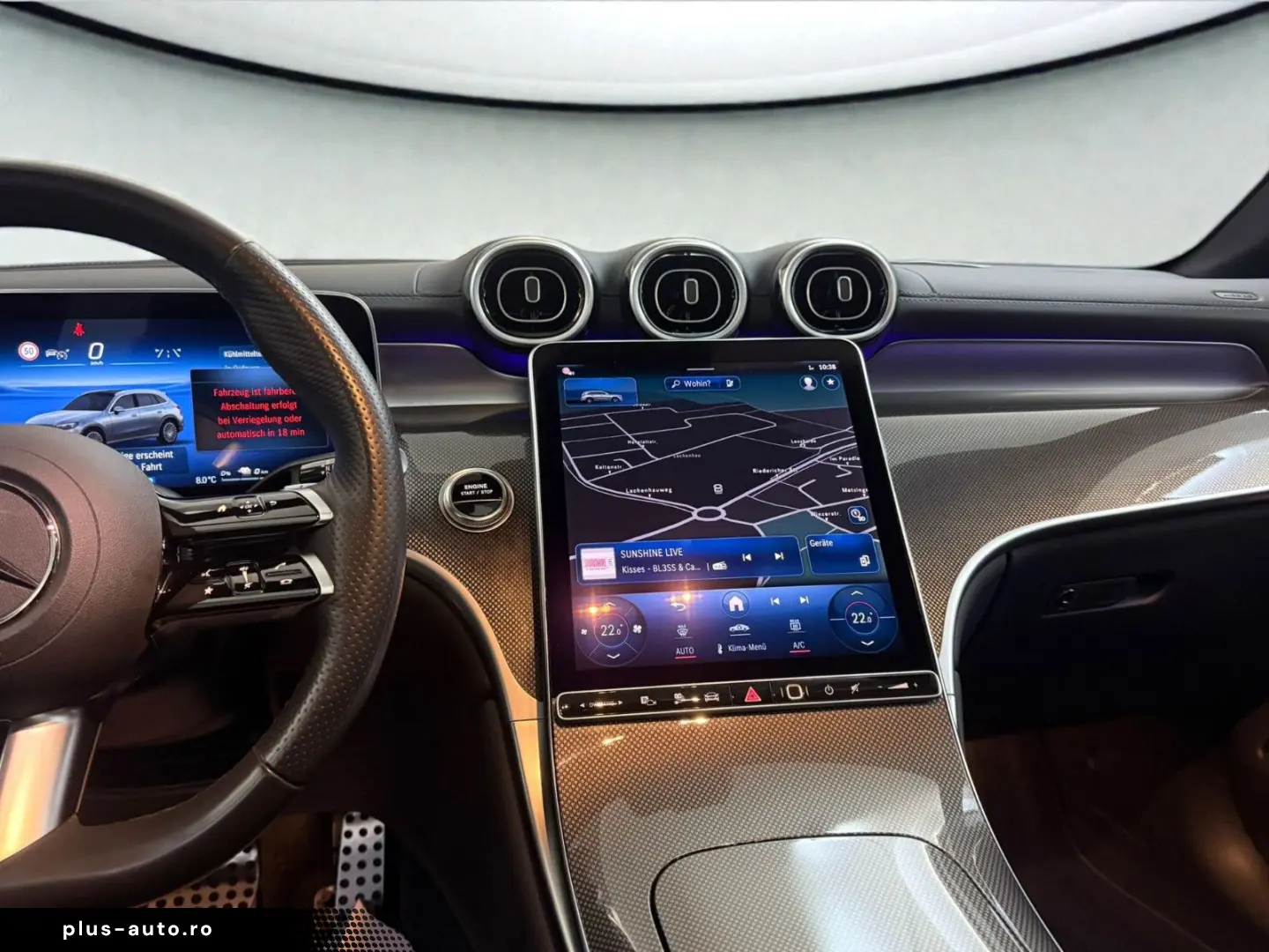 MERCEDES-BENZ GLC 300 de 4M AMG-LINE  PANO ACC AHK LED MBUX