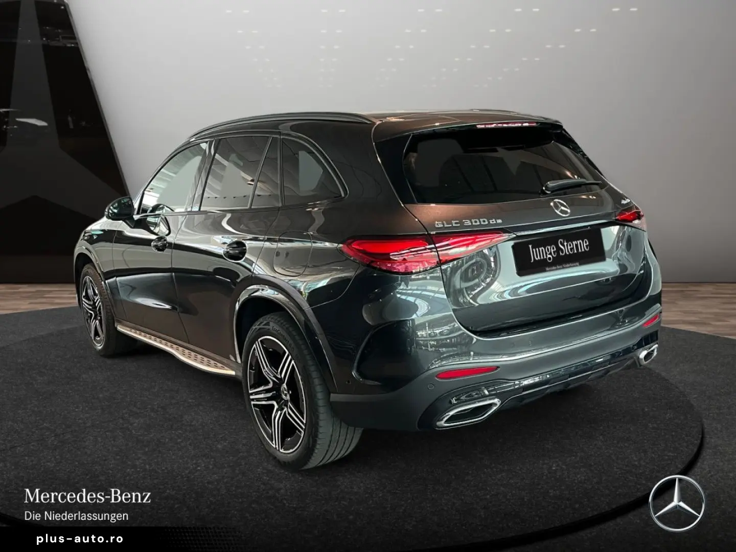 MERCEDES-BENZ GLC 300 de 4M AMG PANO AHK DIGITAL NIG&hellip;