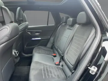 MERCEDES-BENZ GLC 300 de 4M AMG Night Pano 360  AHK