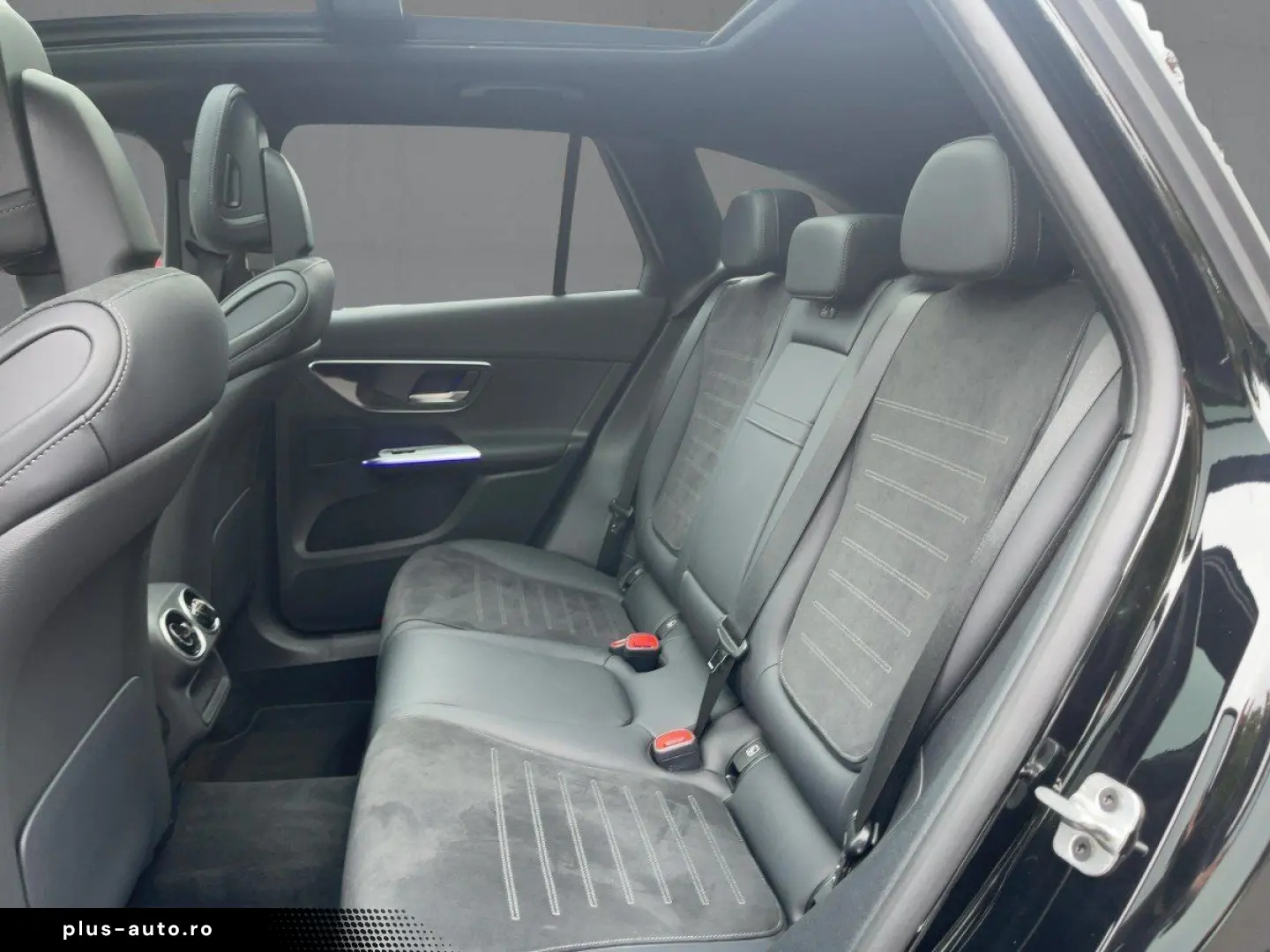 MERCEDES-BENZ GLC 300 de 4M AMG Night Pano 360  AHK