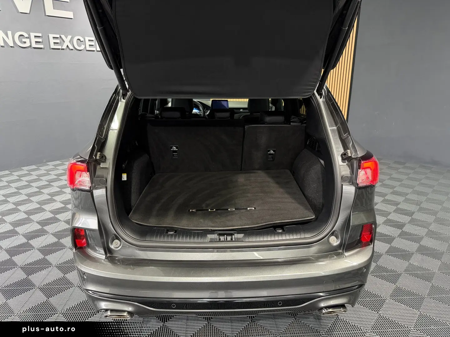 FORD Kuga 2.5 Duratec PHEV ST-LINE X