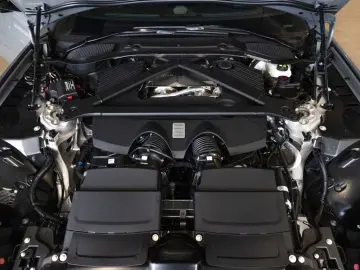 Aston Martin V8 Vantage Roadster China Grey