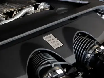 Aston Martin V8 Vantage Roadster China Grey