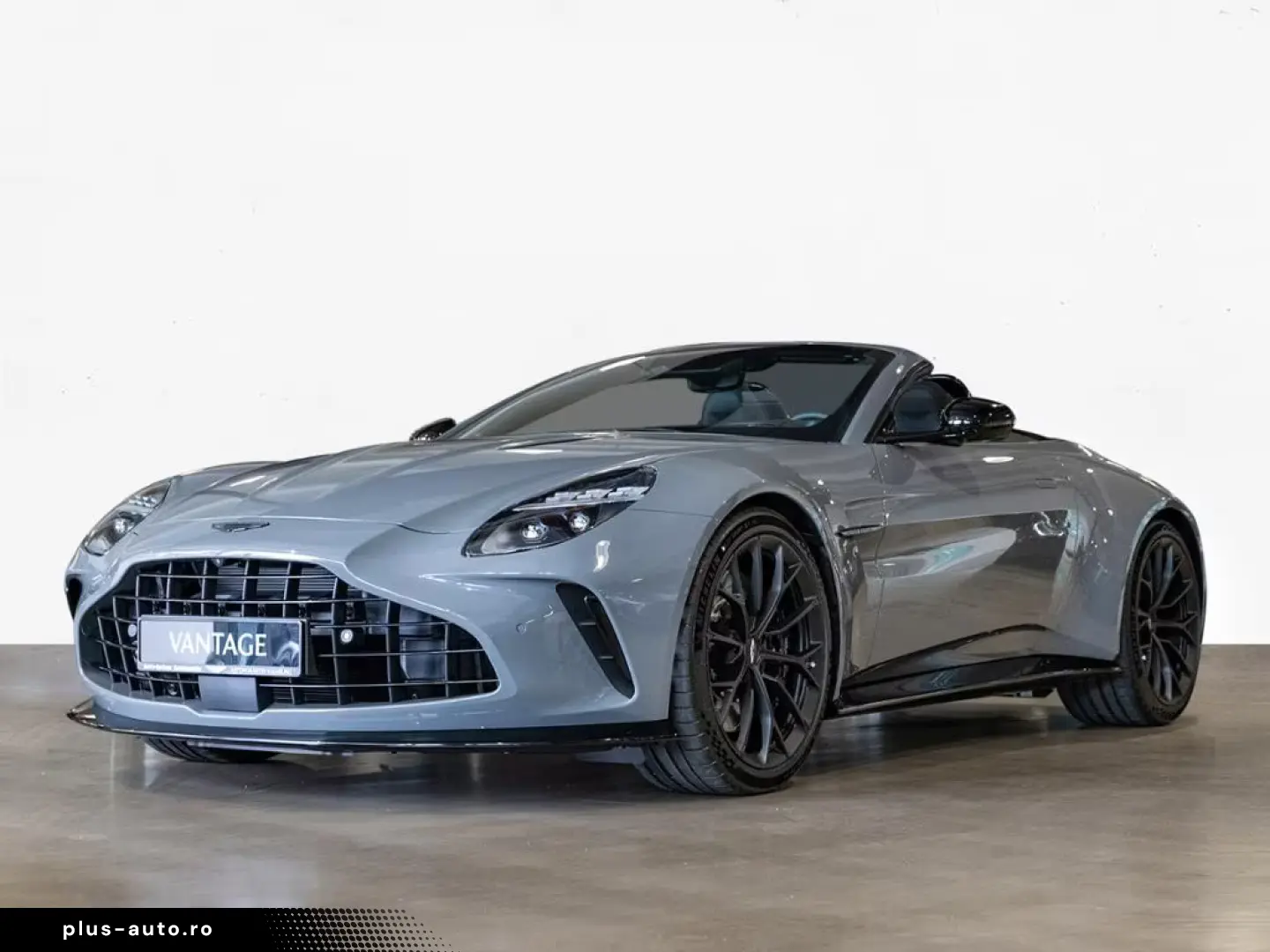 Aston Martin V8 Vantage Roadster China Grey