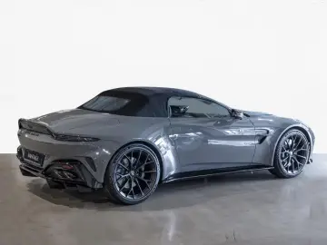 Aston Martin V8 Vantage Roadster China Grey