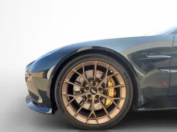 Aston Martin V8 Vantage S 4.0 V8 Roadster Ghillies Green