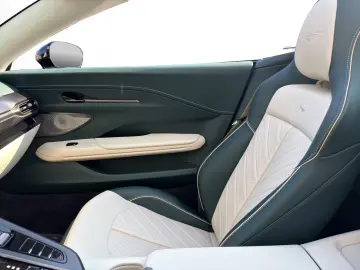 Aston Martin V8 Vantage S 4.0 V8 Roadster Ghillies Green