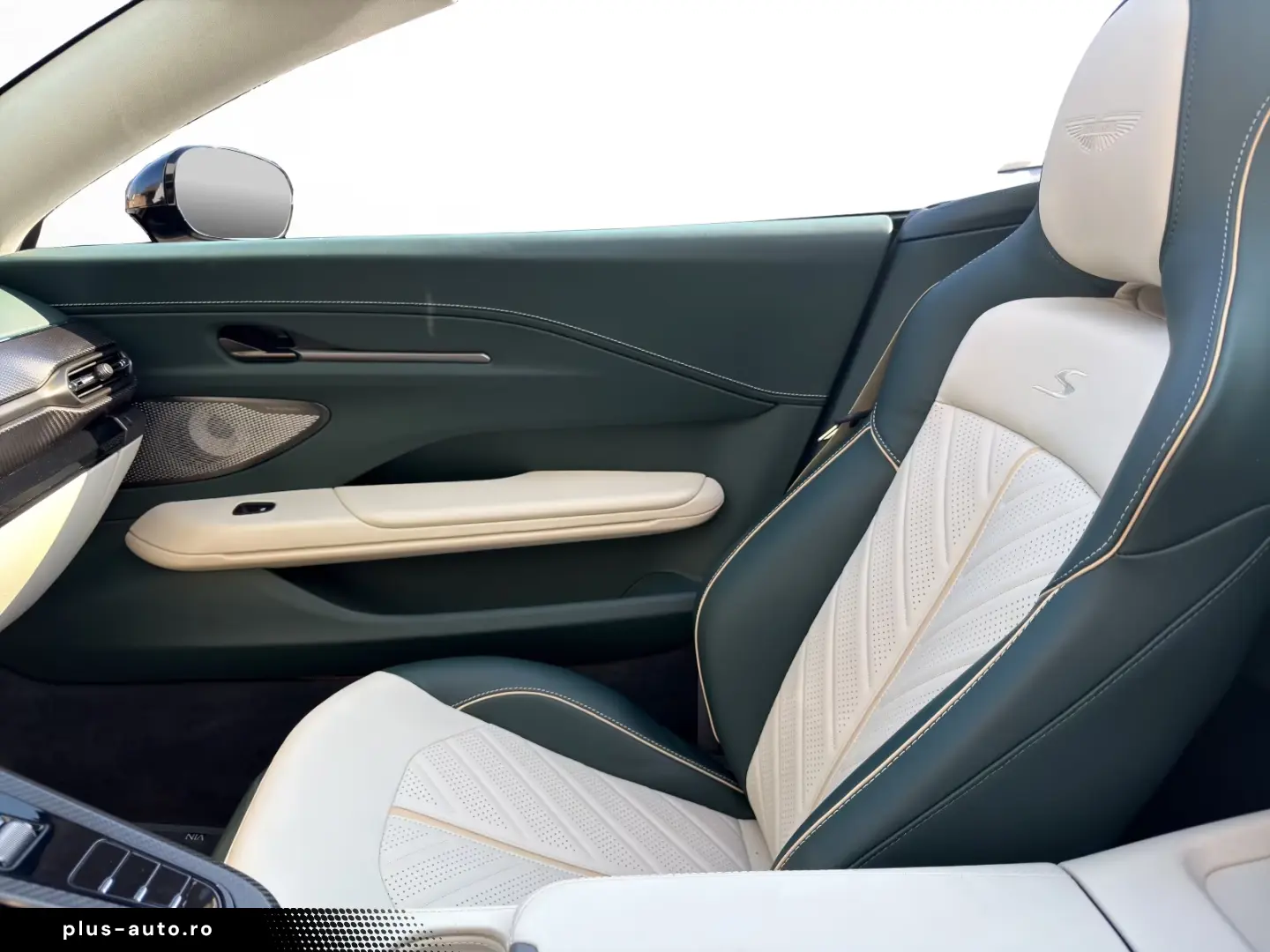 Aston Martin V8 Vantage S 4.0 V8 Roadster Ghillies Green