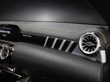 MERCEDES-BENZ CLA 45 AMG S PERFORMANCE ABGA AERO TRA…