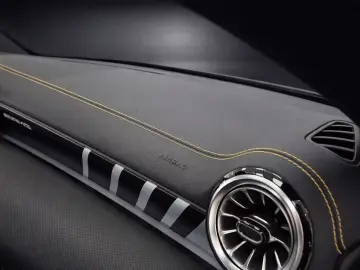 MERCEDES-BENZ CLA 45 AMG S PERFORMANCE ABGA AERO TRA…