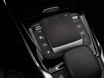 MERCEDES-BENZ CLA 45 AMG S PERFORMANCE ABGA AERO TRA…