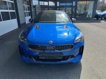 Kia Stinger 3.3 V6 T-GDI 4WD GT PANO