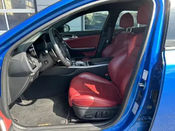 Kia Stinger 3.3 V6 T-GDI 4WD GT PANO