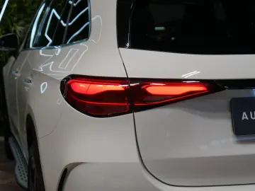 MERCEDES-BENZ GLC 200 4M AMG 360 DISTRONIC LED 40.165€ NETTO