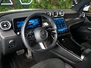 MERCEDES-BENZ GLC 200 4M AMG 360 DISTRONIC LED 40.165€ NETTO