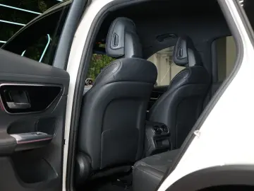 MERCEDES-BENZ GLC 200 4M AMG 360 DISTRONIC LED 40.165€ NETTO