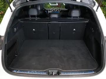 MERCEDES-BENZ GLC 200 4M AMG 360 DISTRONIC LED 40.165€ NETTO