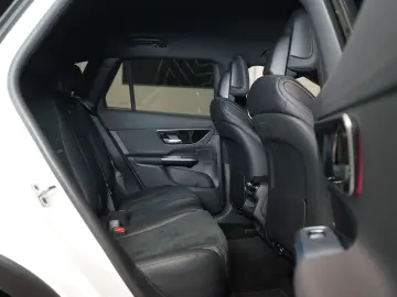 MERCEDES-BENZ GLC 200 4M AMG 360 DISTRONIC LED 40.165€ NETTO