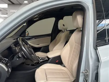 BMW X3 xDrive30i M Sportpaket HUD Panoramadach