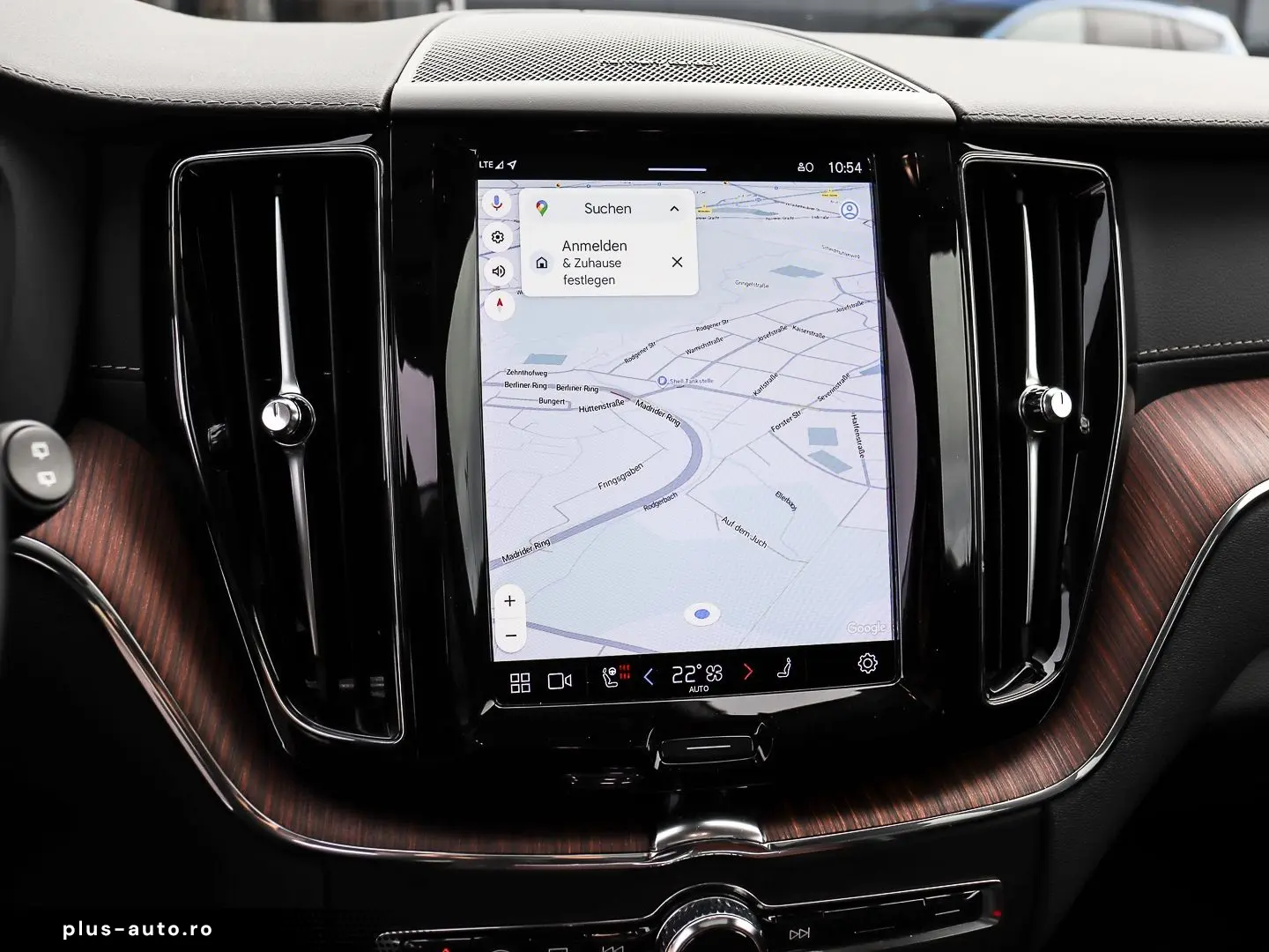 VOLVO XC60 B5 Benzin Ultimate Dark AWD AHK Memory Sitz