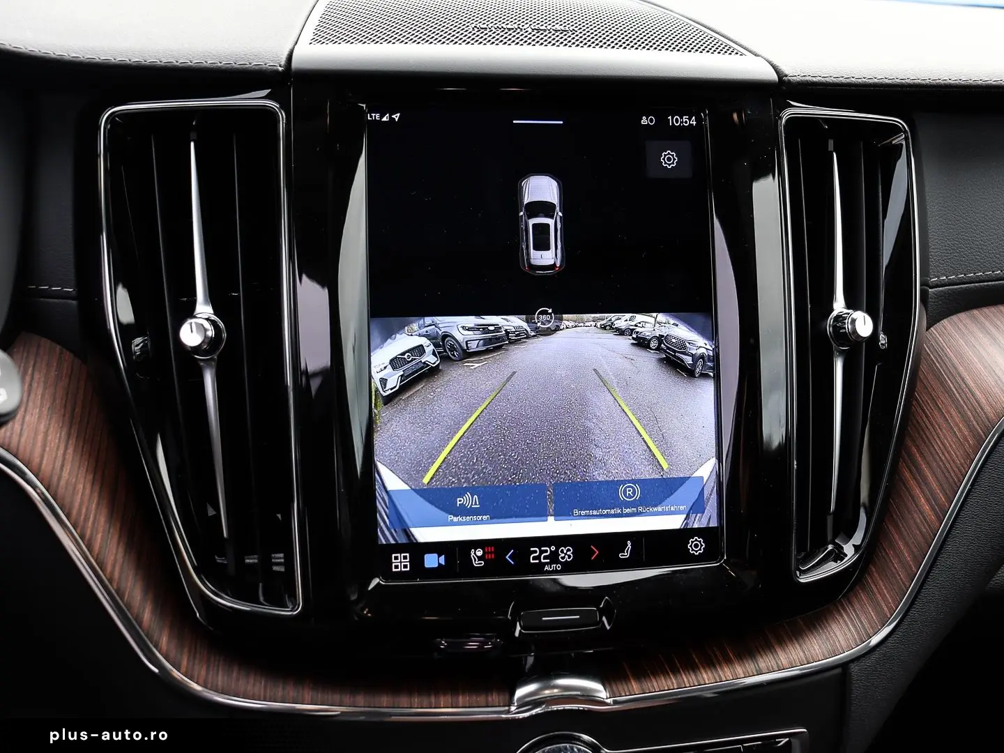 VOLVO XC60 B5 Benzin Ultimate Dark AWD AHK Memory Sitz