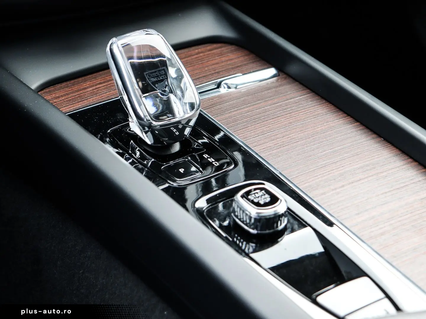 VOLVO XC60 B5 Benzin Ultimate Dark AWD AHK Memory Sitz