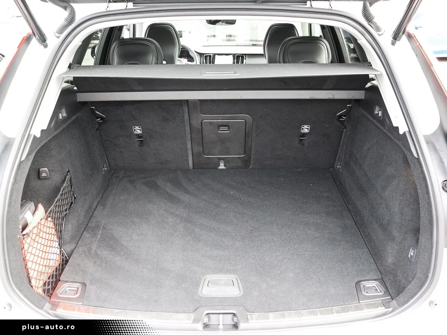 VOLVO XC60 B5 Benzin Ultimate Dark AWD AHK Memory Sitz