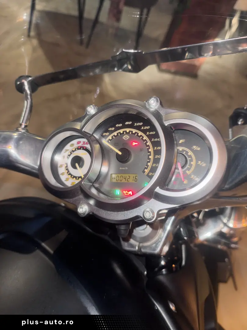 Harley-Davidson V Road muscle