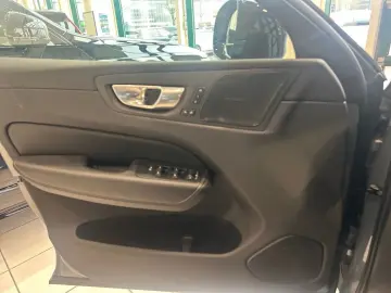 VOLVO XC60 B5 B AWD Ultimate Dark  Nappa Massage  AHK